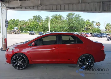 2012 Toyota Yaris z USA, uszkodzony, nr VIN JTDBT4K33C1421773